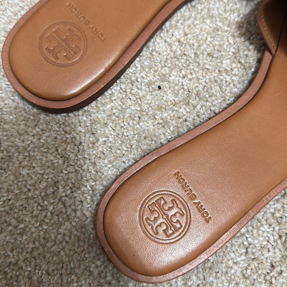Tory Burch two tone sandals - Picture 4 of 4